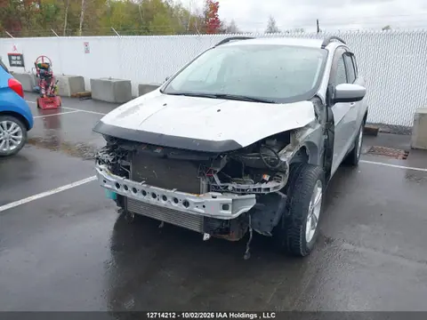 2014 Ford Escape VIN 1FMCU0GX0EUE42860 фото 2