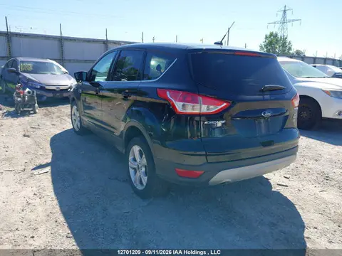2016 Ford Escape VIN 1FMCU9GX8GUB76513 фото 3