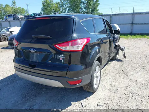 2016 Ford Escape VIN 1FMCU9GX8GUB76513 фото 4