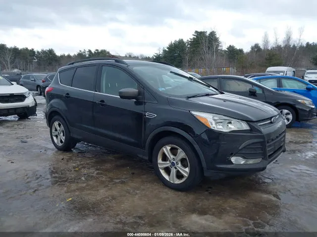 2016 Ford ESCAPE SE VIN 1FMCU9GX3GUB75494 фото 1