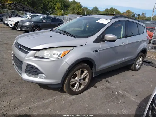 1FMCU9GX3GUC33104 — 2016 Ford Escape, фото 2 с аукциона IAAI, Передняя и задняя части