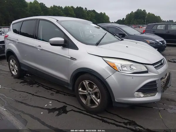 1FMCU0G75GUC73230 — 2016 Ford Escape, Передняя часть слева (Left Front), фото до ремонта