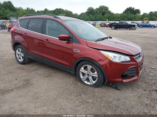 1FMCU9GX5GUB70281 — 2016 Ford Escape, Передняя часть слева (Left Front), фото до ремонта