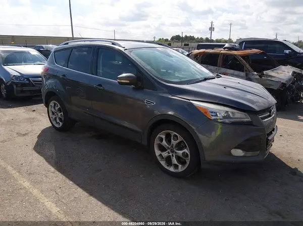 1FMCU0J95GUA44721 — 2016 Ford Escape, Передняя часть (Front End), фото до ремонта