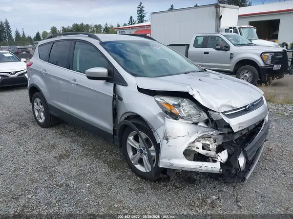 1FMCU0GX0GUC00525 — 2016 Ford Escape, Передняя часть (Front End), фото до ремонта