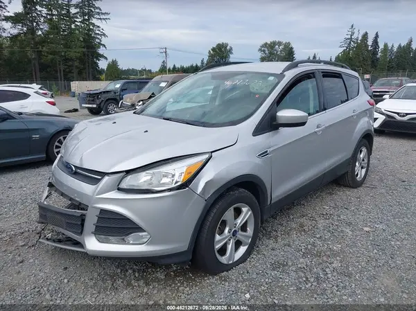 1FMCU0GX0GUC00525 — 2016 Ford Escape, фото 2 с аукциона IAAI, Передняя часть