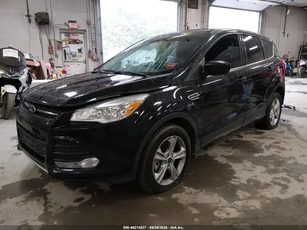 1FMCU9G90GUA57727 — 2016 Ford Escape, фото 2 с аукциона IAAI, Передняя часть справа