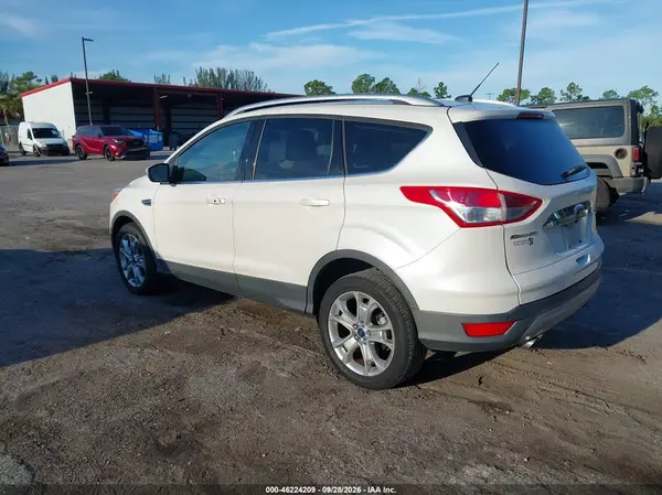 1FMCU9JX6GUC79809 — 2016 Ford Escape, фото 3 с аукциона IAAI 10.10.2026, Естественный износ