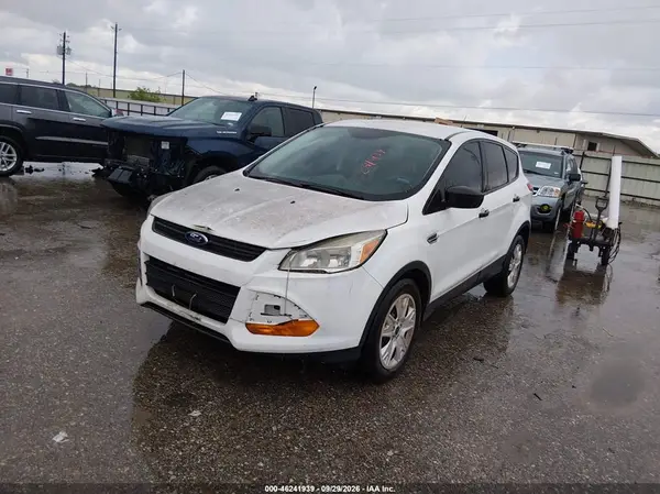 1FMCU0F74GUB36880 — 2016 Ford Escape, фото 2 с аукциона IAAI 08.10.2026, Естественный износ