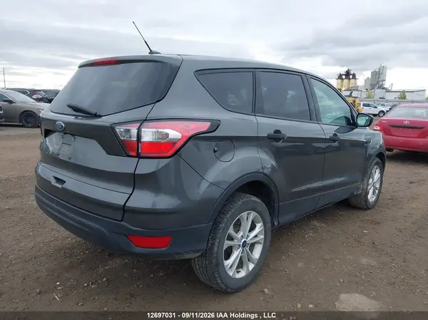 1FMCU0F71HUE77946 — 2017 Ford Escape, фото 4 с аукциона IAAI 29.09.2026, Передняя часть