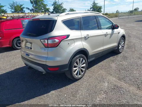 2017 Ford Escape VIN 1FMCU9J98HUB18655 фото 4