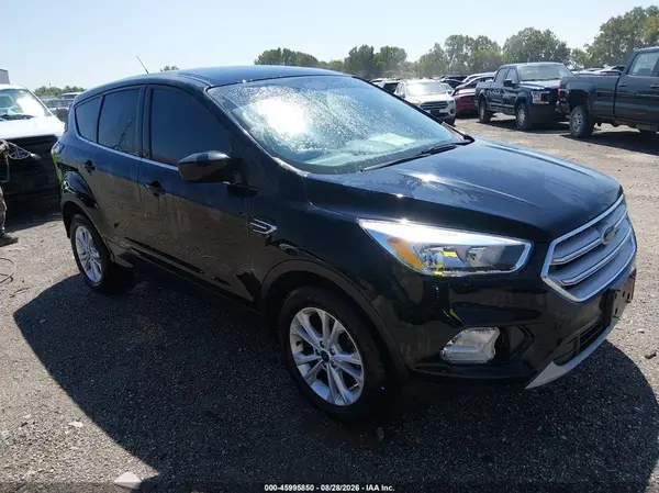 1FMCU9GD0HUE50374 — 2017 Ford Escape, Естественный износ (Normal Wear & Tear), фото до ремонта