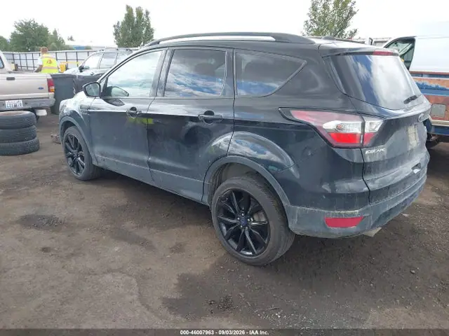 1FMCU9GD6HUC69635 — 2017 Ford Escape, фото 3 с аукциона IAAI 13.10.2026, Естественный износ