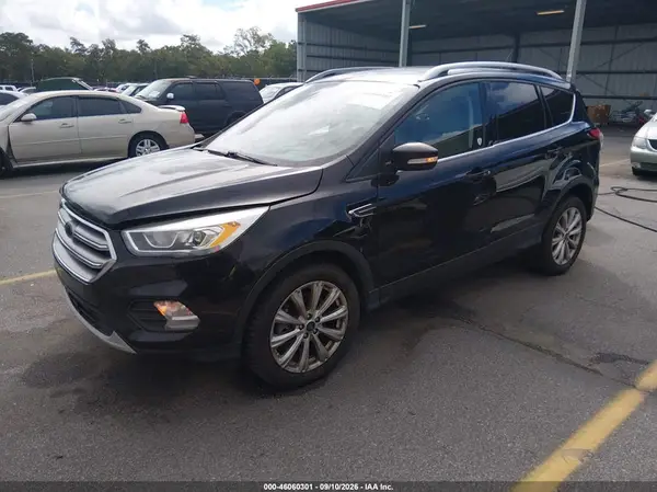 1FMCU9JDXHUD72517 — 2017 Ford Escape, фото 2 с аукциона IAAI 30.09.2026, Естественный износ