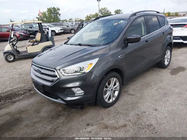 1FMCU9GD3HUD77629 — 2017 Ford Escape, фото 2 с аукциона IAAI, Естественный износ