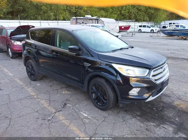 1FMCU9GD7HUB70368 — 2017 Ford Escape, Левый бок (Left Side), фото до ремонта