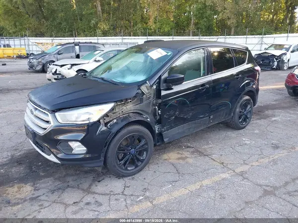 1FMCU9GD7HUB70368 — 2017 Ford Escape, фото 2 с аукциона IAAI, Левый бок