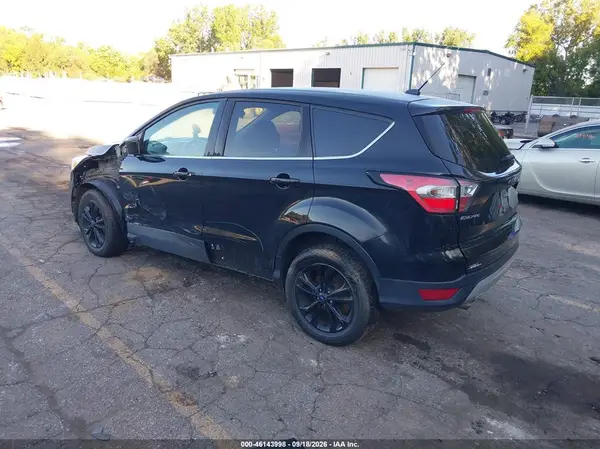 1FMCU9GD7HUB70368 — 2017 Ford Escape, фото 3 с аукциона IAAI, Левый бок