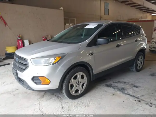 1FMCU0F7XHUB95420 — 2017 Ford Escape, фото 2 с аукциона IAAI, Задняя часть