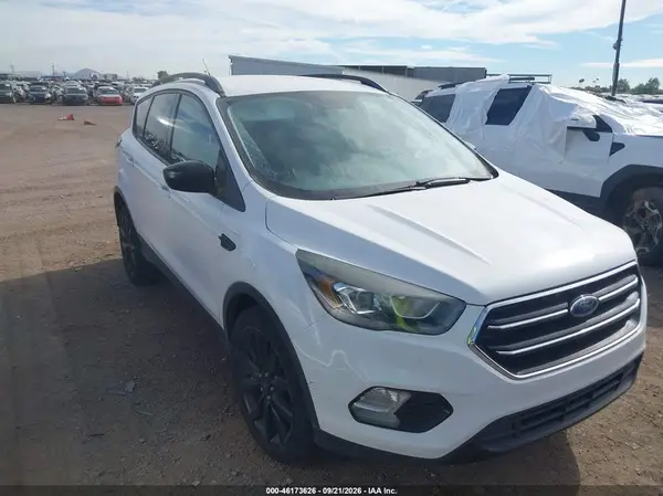 1FMCU0GD7HUE92732 — 2017 Ford Escape, Естественный износ (Normal Wear & Tear), фото до ремонта