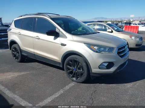 1FMCU0GD3HUB44670 — 2017 Ford Escape, Естественный износ (Normal Wear & Tear), фото до ремонта