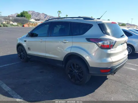 2017 Ford ESCAPE SE VIN 1FMCU0GD3HUB44670 фото 3