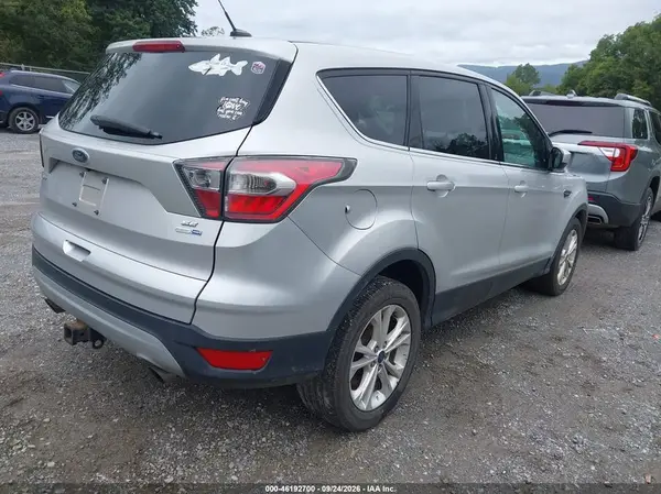 1FMCU9G96HUA02541 — 2017 Ford Escape, фото 4 с аукциона IAAI, Передняя часть
