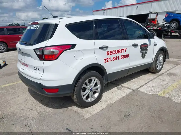1FMCU0F76HUD25001 — 2017 Ford Escape, фото 4 с аукциона IAAI, Передняя часть