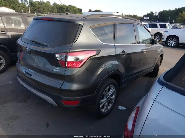 1FMCU9GD6HUE11692 — 2017 Ford Escape, фото 4 с аукциона IAAI 12.10.2026, Естественный износ