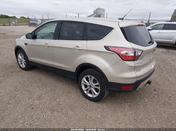 1FMCU0G97HUA92665 — 2017 Ford Escape, фото 3 с аукциона IAAI 30.09.2026, Передняя часть