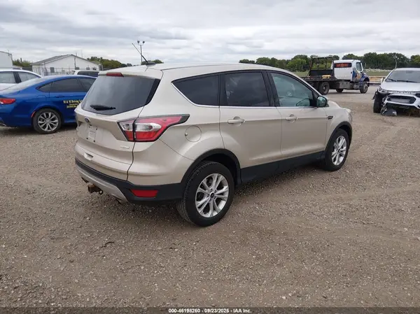 1FMCU0G97HUA92665 — 2017 Ford Escape, фото 4 с аукциона IAAI 30.09.2026, Передняя часть