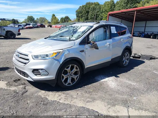 1FMCU9J98HUA18183 — 2017 Ford Escape, фото 2 с аукциона IAAI, Повреждения со всех сторон