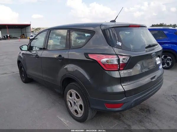 1FMCU0F75HUC25052 — 2017 Ford Escape, фото 3 с аукциона IAAI, Естественный износ