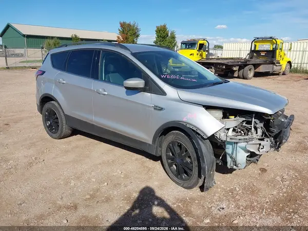 1FMCU9GD3HUE36551 — 2017 Ford Escape, Передняя часть (Front End), фото до ремонта