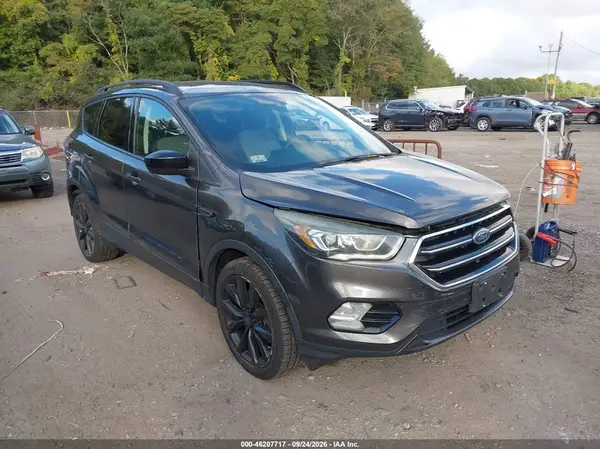 1FMCU9GD7HUA56760 — 2017 Ford Escape, Естественный износ (Normal Wear & Tear), фото до ремонта
