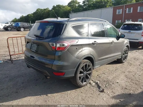 1FMCU9GD7HUA56760 — 2017 Ford Escape, фото 4 с аукциона IAAI 13.10.2026, Естественный износ