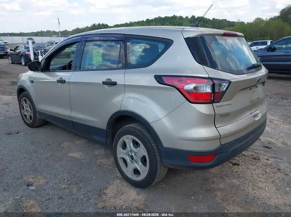 1FMCU0F78HUE01527 — 2017 Ford Escape, фото 3 с аукциона IAAI 08.10.2026, Естественный износ