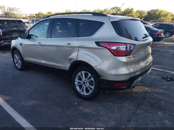 1FMCU9GD4HUC81735 — 2017 Ford Escape, фото 3 с аукциона IAAI, Задняя часть слева