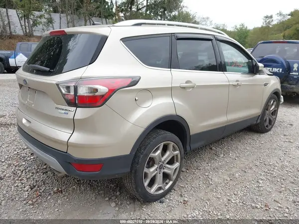 1FMCU9J92HUB25911 — 2017 Ford Escape, фото 4 с аукциона IAAI, Передняя часть