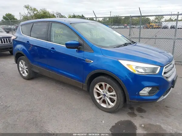 1FMCU9GD7HUD25226 — 2017 Ford Escape, Естественный износ (Normal Wear & Tear), фото до ремонта