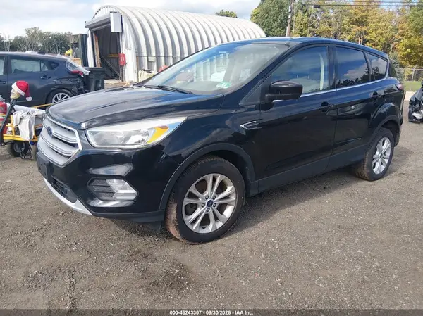 1FMCU9GD8HUC35390 — 2017 Ford Escape, фото 2 с аукциона IAAI, Естественный износ
