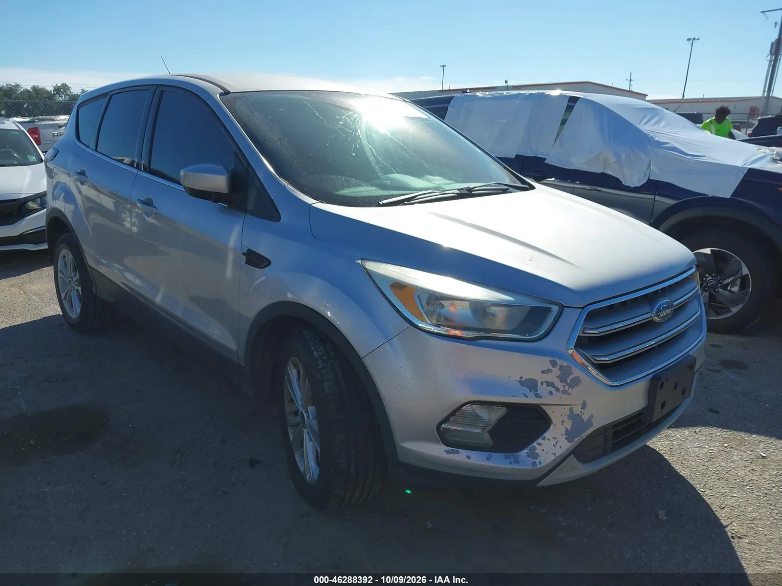 2017 Ford Escape Se VIN 1FMCU0GDXHUE39183 фото 2