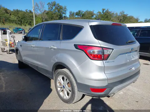 2017 Ford Escape Se VIN 1FMCU0GDXHUE39183 фото 4