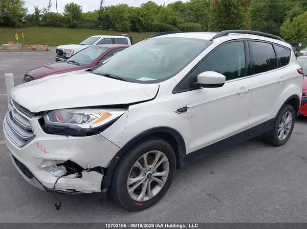 1FMCU9HDXJUC82151 — 2018 Ford Escape, фото 2 с аукциона IAAI 28.09.2026, Передняя часть слева