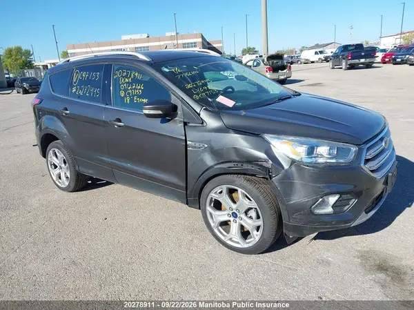 1FMCU9J94JUC97153 — 2018 Ford Escape, Передняя часть слева (Left Front), фото до ремонта
