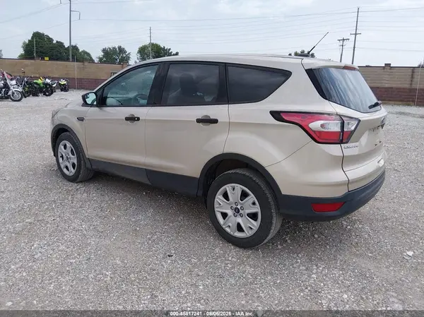 1FMCU0F75JUD08356 — 2018 Ford Escape, фото 3 с аукциона IAAI 07.10.2026, Естественный износ
