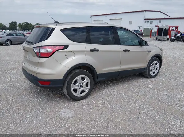 1FMCU0F75JUD08356 — 2018 Ford Escape, фото 4 с аукциона IAAI 07.10.2026, Естественный износ