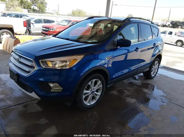1FMCU9GD6JUD08584 — 2018 Ford Escape, фото 2 с аукциона IAAI 07.10.2026, Естественный износ