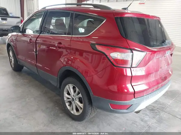 1FMCU9GD4JUA97532 — 2018 Ford Escape, фото 3 с аукциона IAAI 14.10.2026, Естественный износ