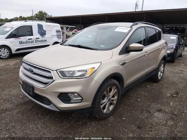 1FMCU9GD6JUA08320 — 2018 Ford Escape, фото 2 с аукциона IAAI 14.10.2026, Естественный износ